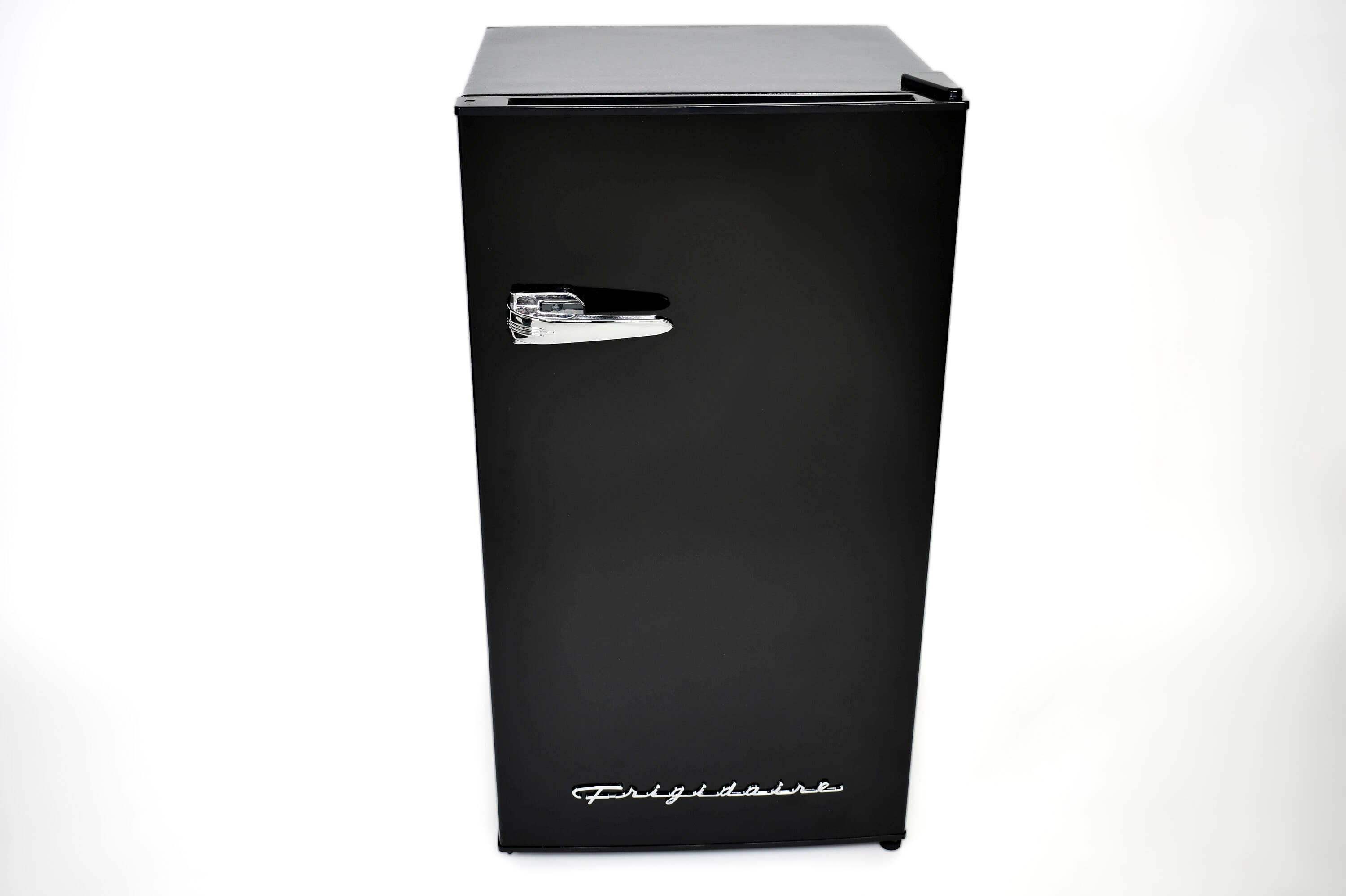 Frigidaire 3.2-cu ft Mini Fridge with Freezer ( Black )